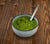 Supă-cremă de broccoli și spanac cu mozarella și semințe de dovleac